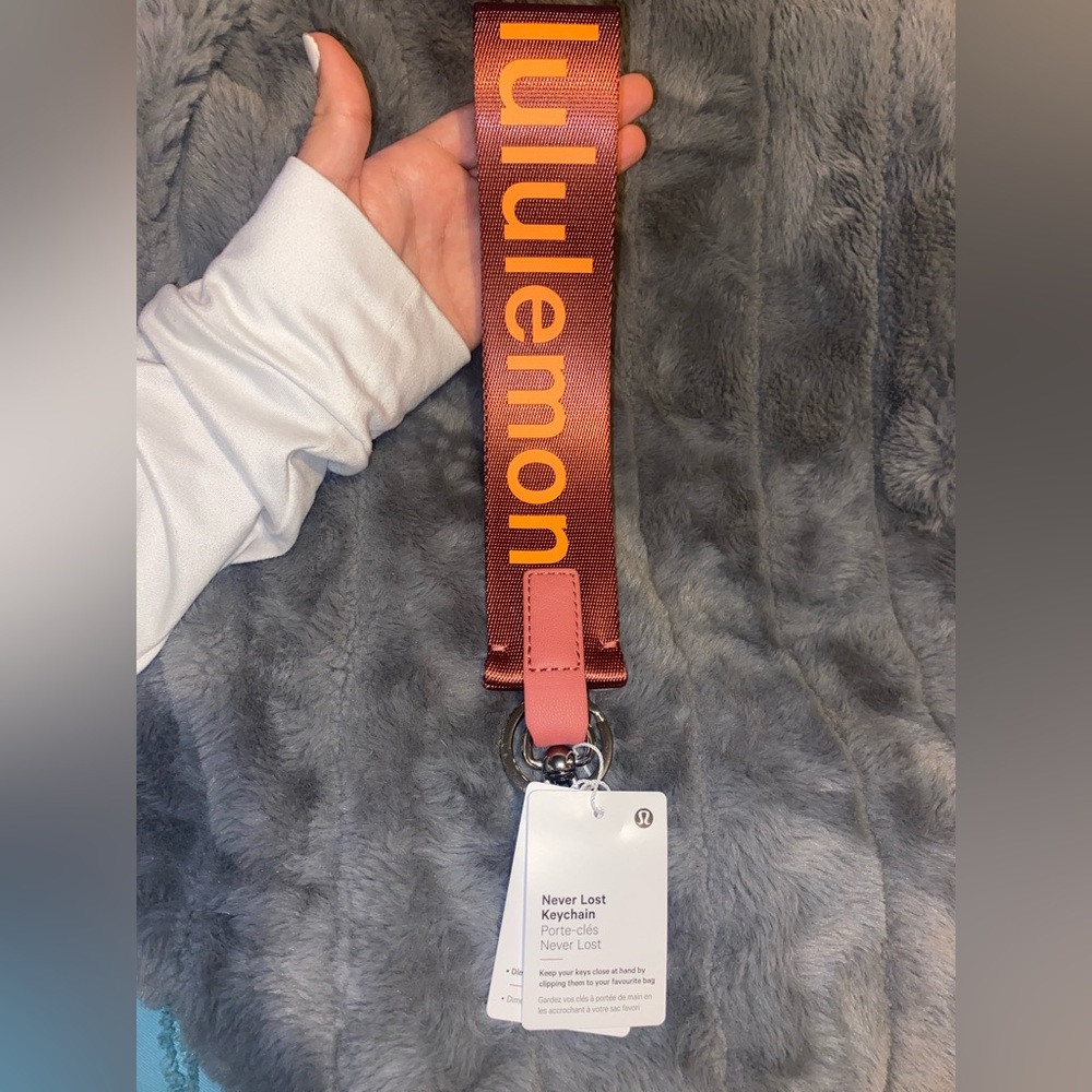 NWT LULULEMON KEYCHAIN